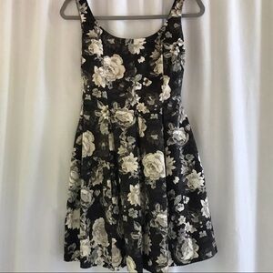 GAP Structured Cotton Sleeveless Floral Dress